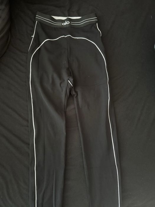 Alo yoga set чисто нов