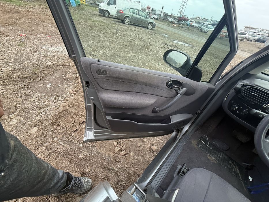 Мерцедес А 140 1.6 82 кс  2000г на части