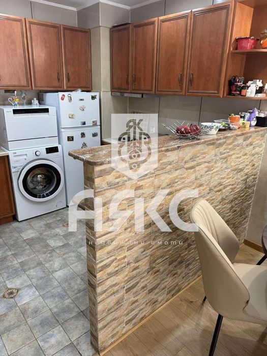 Продава се Двустаен апартамент в София, Люлин 3 - 62 кв.м за 3194 €/кв.м - Снимка #2