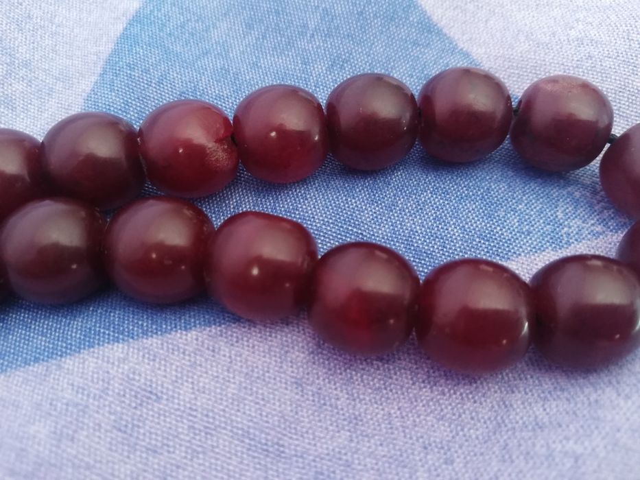 Червена броеница