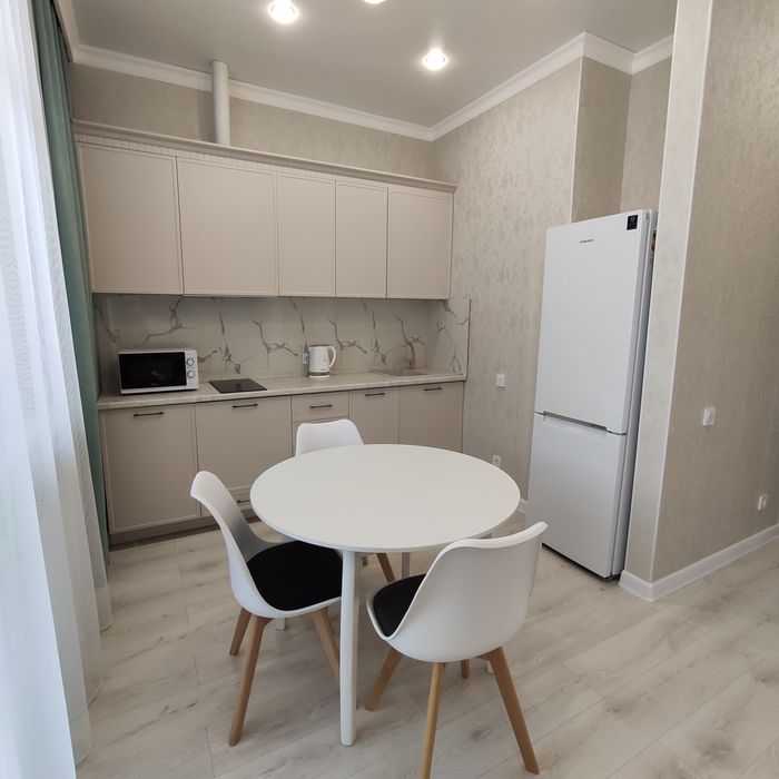 Квартира посуточно левый берег ЭКСПО