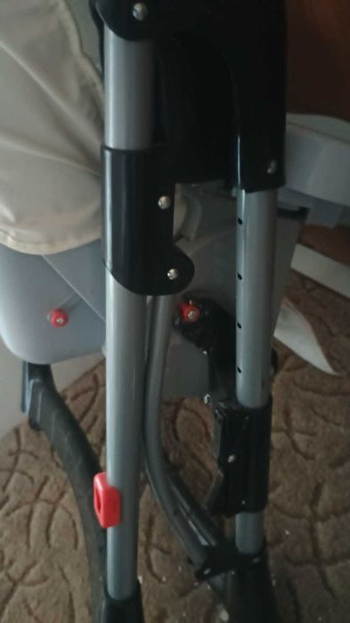 стол за хранене на бебе или дете