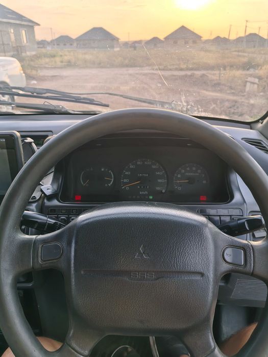 Mitsubishi Chariot