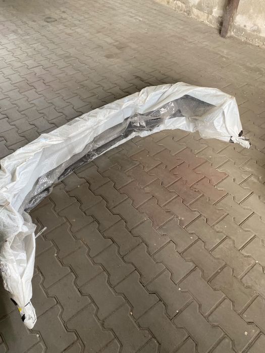 Продам задний бампер