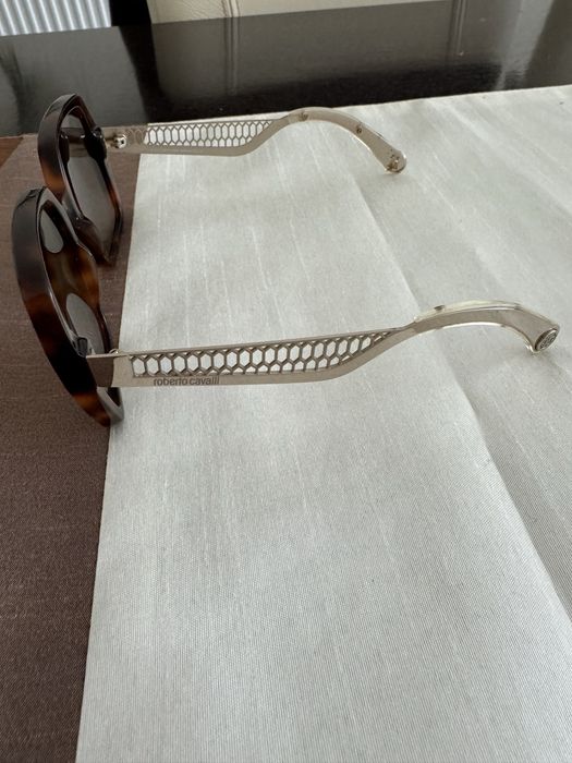 Vand ochelari de soare Roberto Cavalli