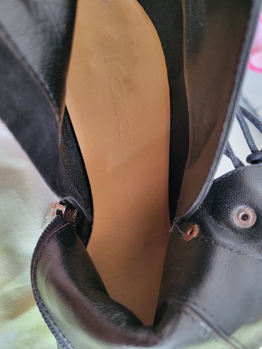 Vând botine piele naturală   Kazar