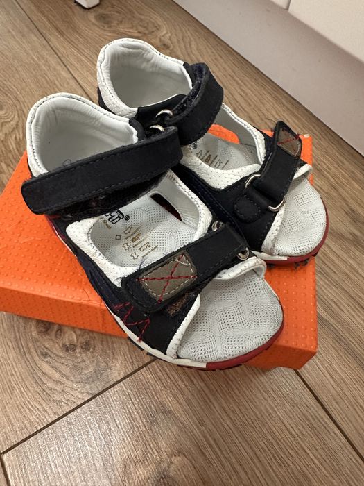 Детские сандали для мальчика