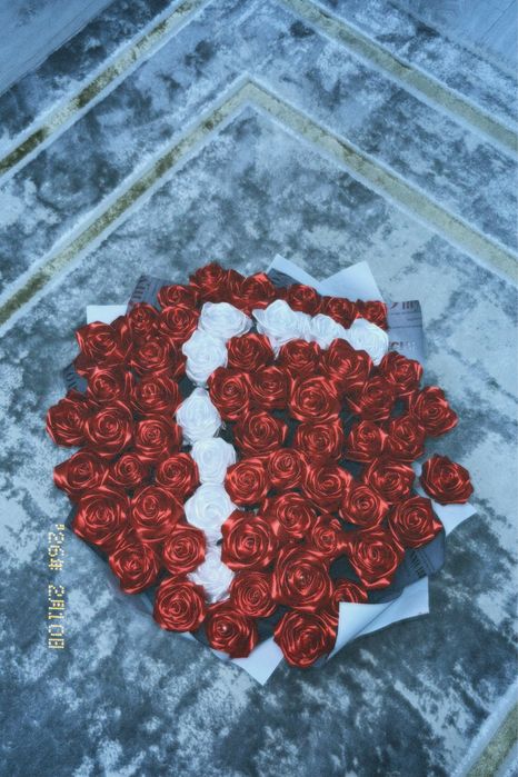 Цветы из лента!!