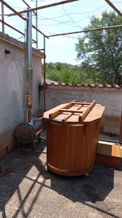 Дървено джакузи ,градинско,японска баня ,с външна печка