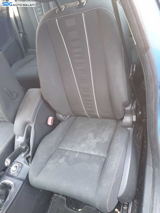 Interior Textil Scaun Scaune Fata Stanga Dreapta si Bancheta cu Spatar FARA Incalzire Renault Megane 3 Grandtourer Break Variant Combi 2008 - 2016