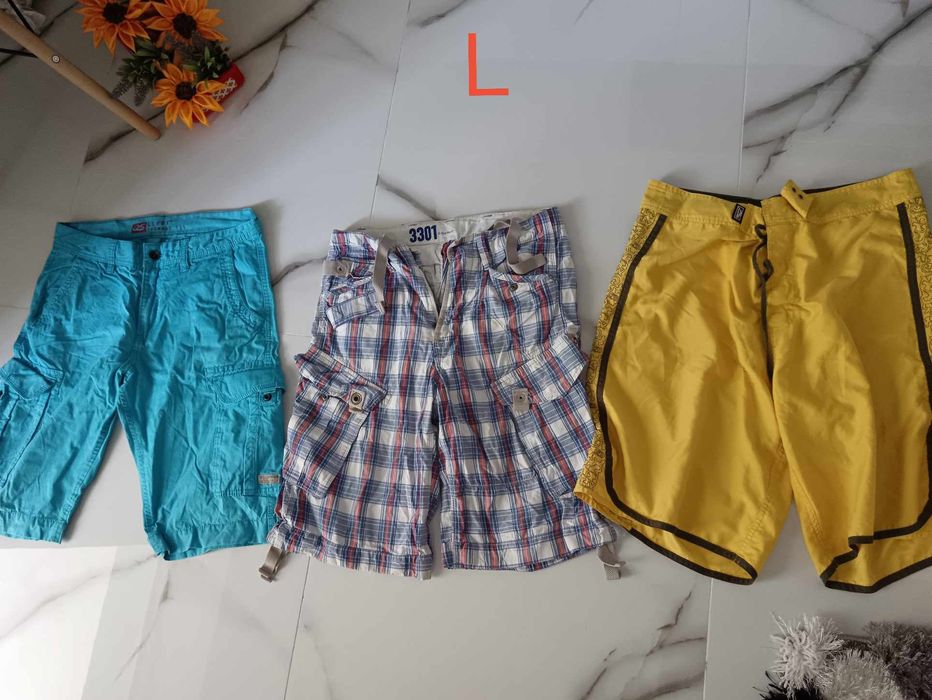 Lot pantaloni scurti barbati