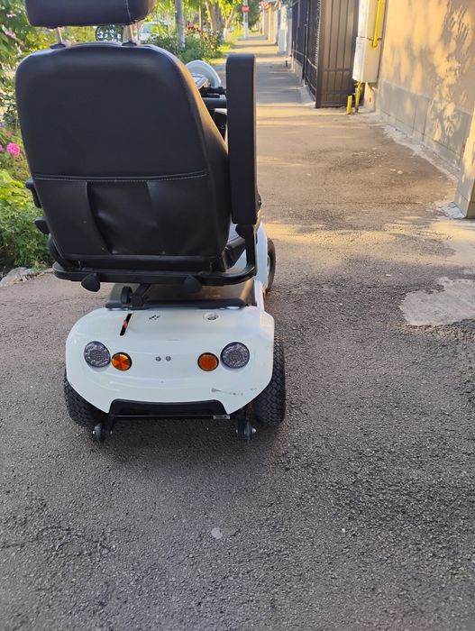 Vind scuter electric in stare de funcționare