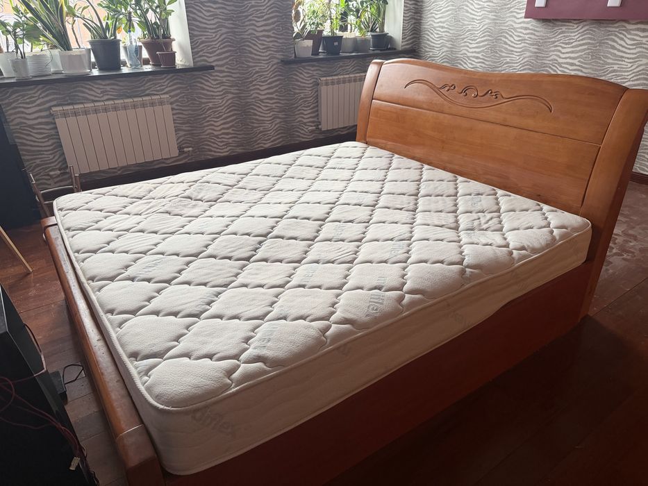 Бу кровать хорошая