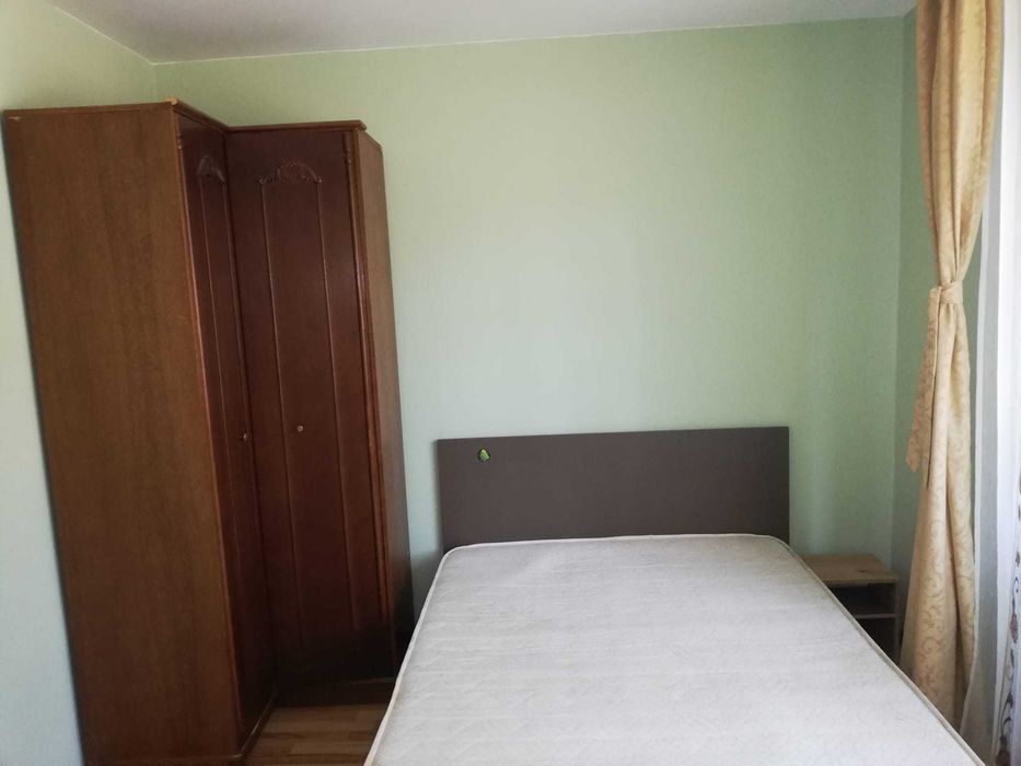 Inchiriez apartament cu 2 camere situat in zona centrala a orasului