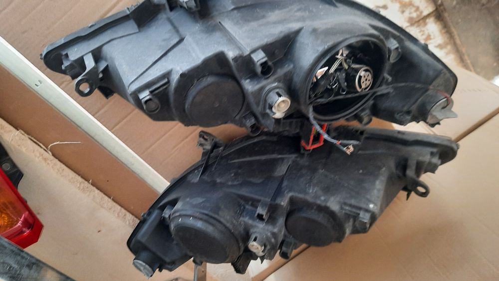 Peugeot 307 - оригинален фар