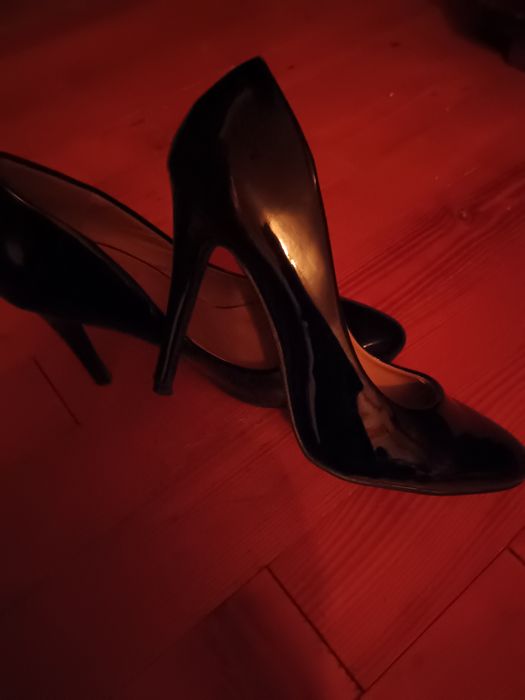 Pantofi,sandăluțe noi și superbe.