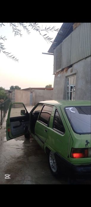 Lada 2126 bor sotiladi