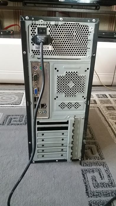 Продам компьютер SUMSUNG. В отличном состоянии.