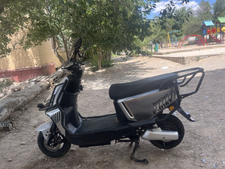 Skuter sotilad 380km