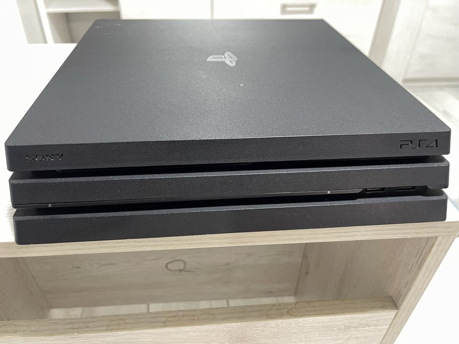 Sony Playstation 4 Pro 1 TB
