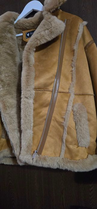 Дамско пухкаво палто