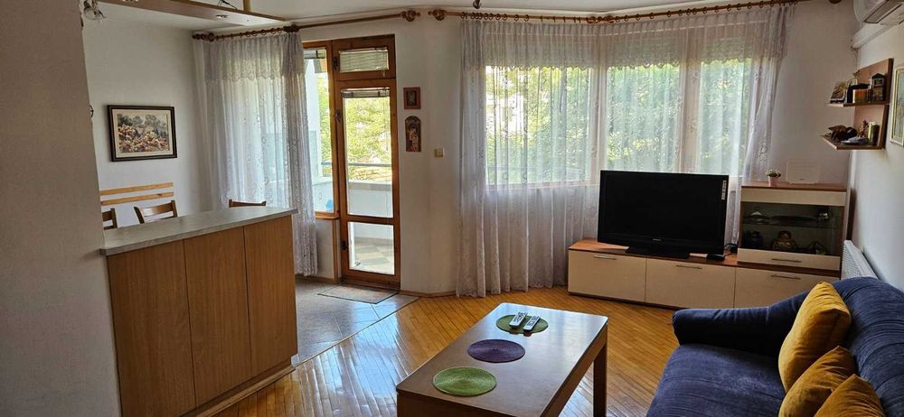 Дава се под наем Тристаен апартамент в Пловдив, Младежки Хълм - 96 кв.м за 600 € - Снимка #10