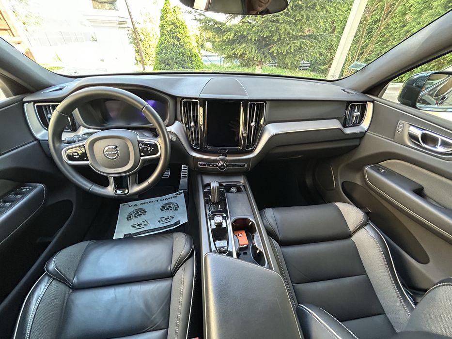 VOLVO XC60 2022 — imagine 5
