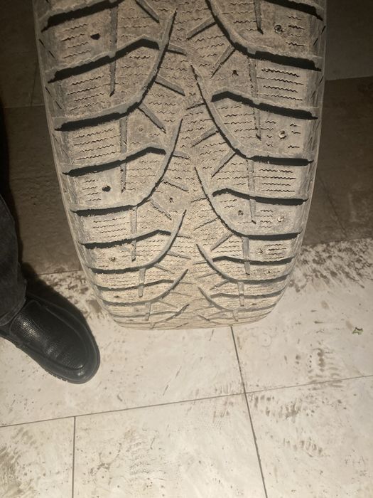 Продам резину 20000