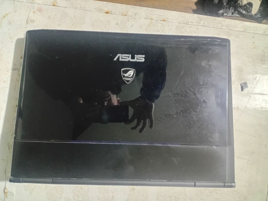 Ноутбук компьютер асус