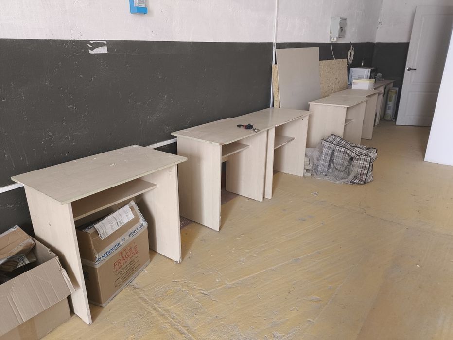 Мебель офисный в коплекте