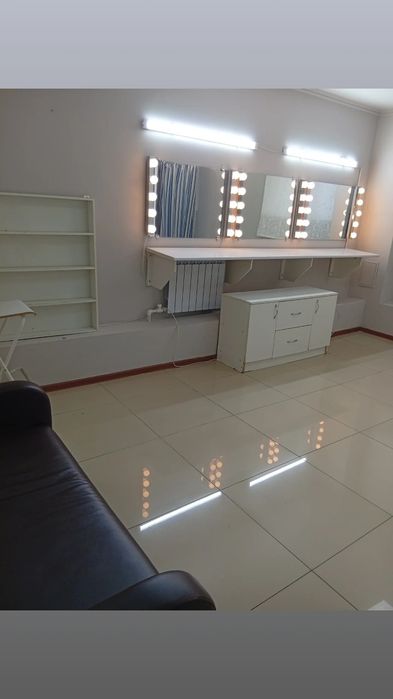 Сдаются места в кабинете