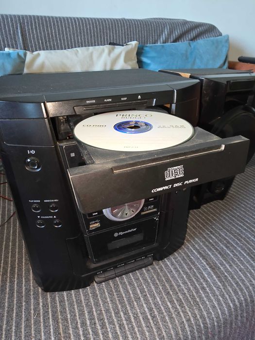 Combina audio cu cd, caseta, usb si telecomanda