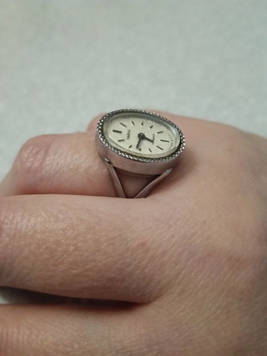 Часы  Чайка на палец советские