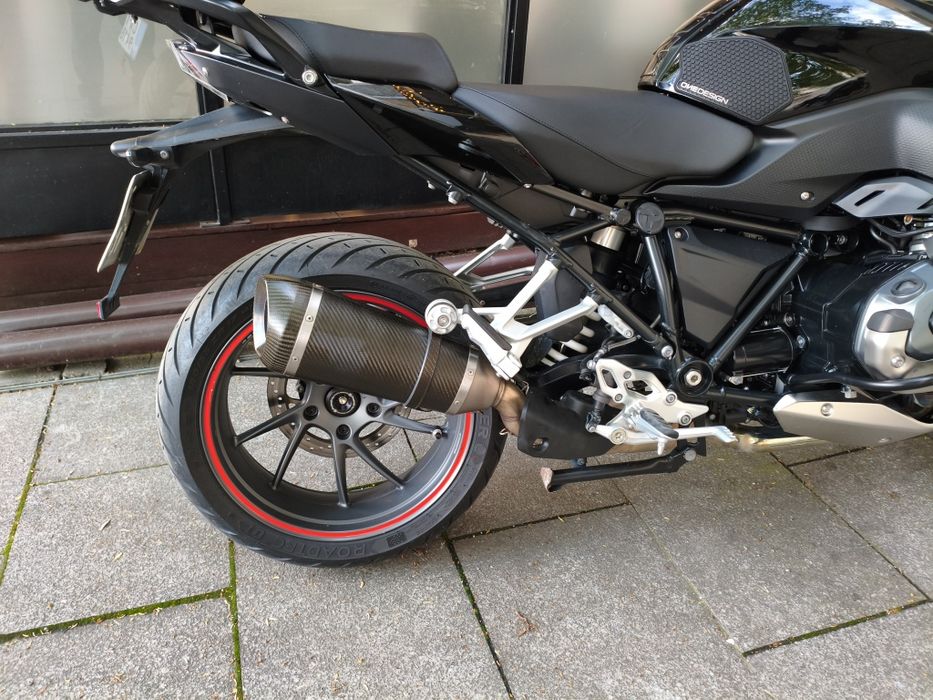 Оригинален карбонов ауспух Leo Vince за BMW R1200r/rs