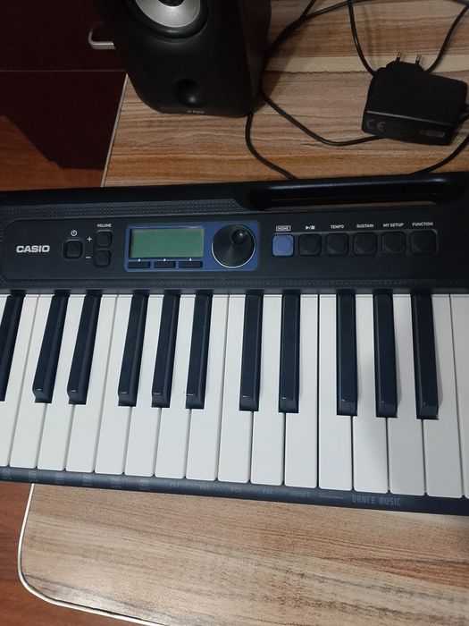 Casio CT-S300 keyboard