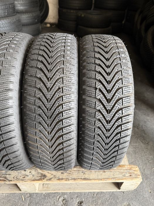 4 anvelope iarna 165/60/15 Vredestein 8 mm!