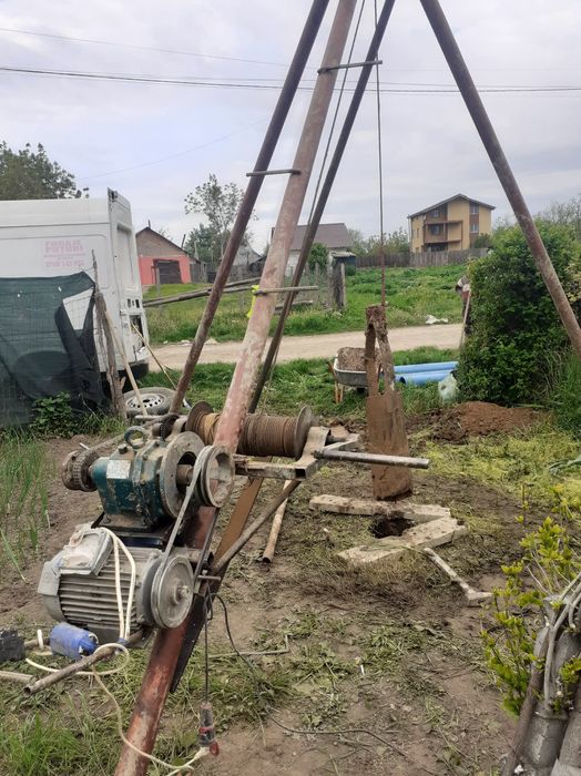 Foraje puțuri apa prelungirii denisipări și piloni