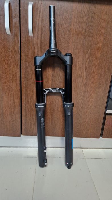 Furca Rockshox zeb select plus charger 3 180mm 29 Nou
