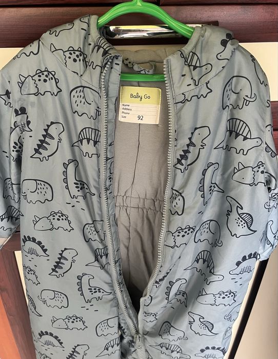 Продам детский демисезонный комбинезон