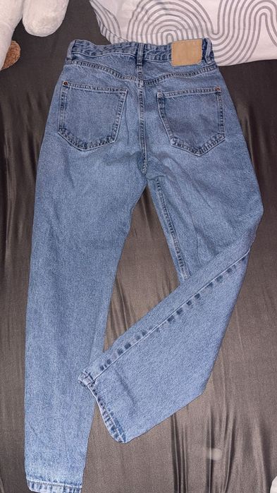 Дънки размер 36/S – стилни и удобни