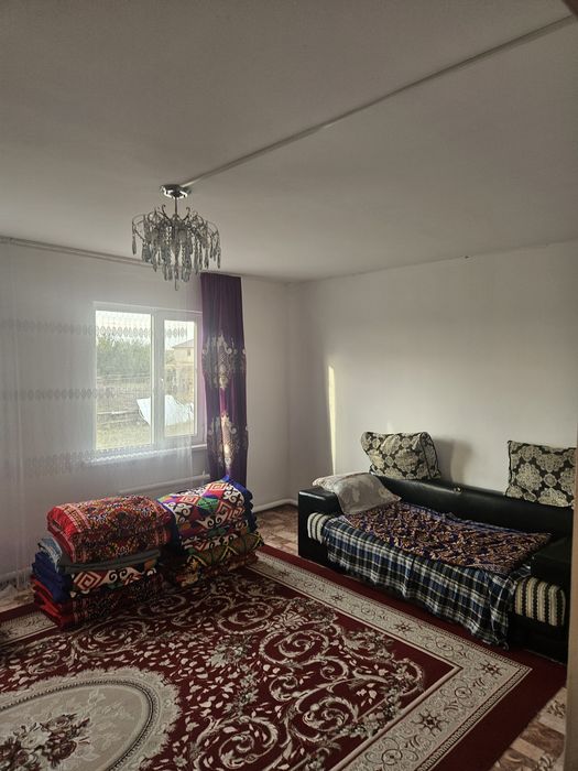 Дара тұрған жер үй сатылады