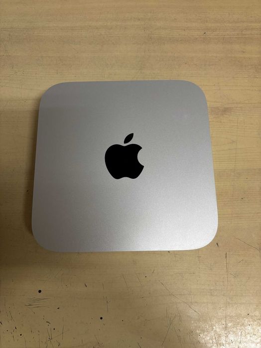 Apple Mac Mini Late 2014 + Apple Magic Mouse
