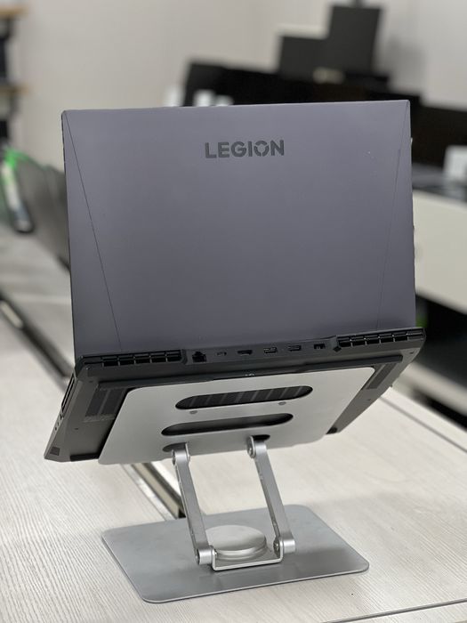 Lenovo LEGION 5 Pro | 16” 165Hz QHD