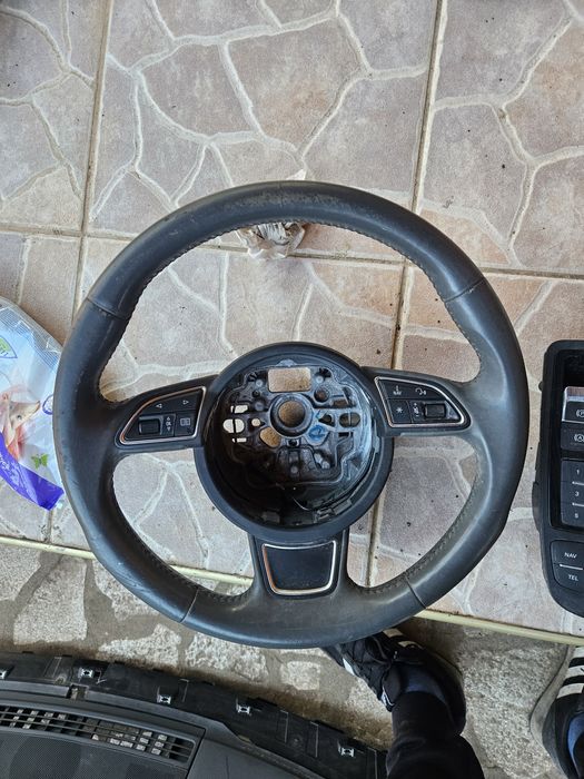 Волан за Audi a6 C7 2012god