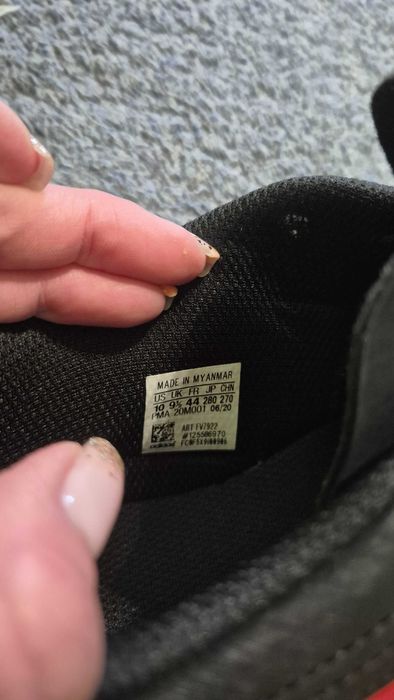 Маратонки Adidas