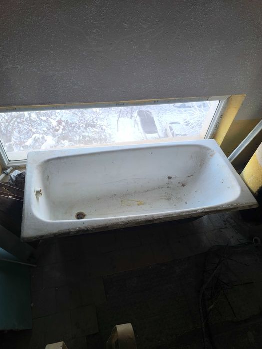 Чугунная ванна хорошем состояние