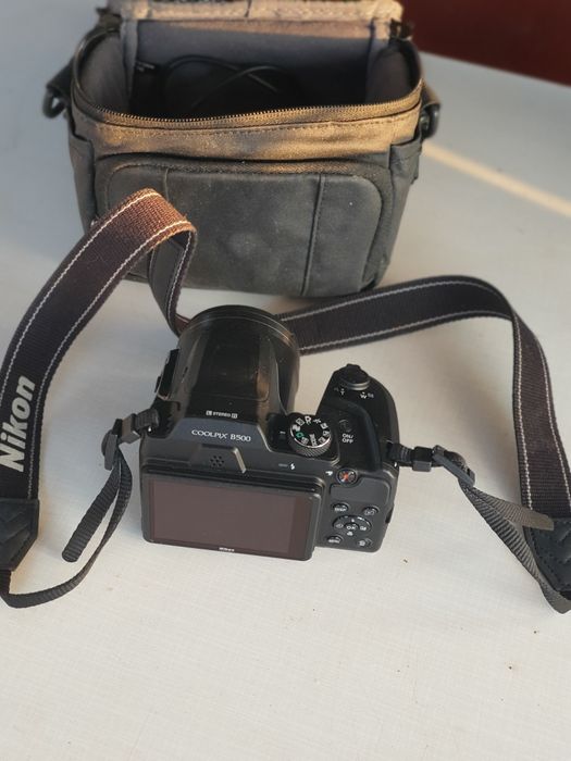 Vând 2 camere foto