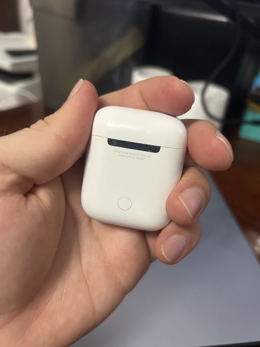 AirPods 1 2019 год оригинал