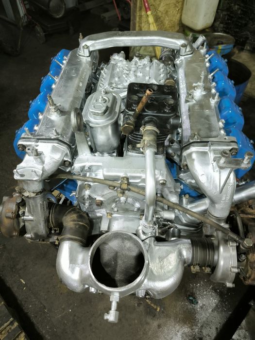 Двигатель на камаз с установкой.