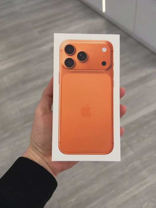 17 Pro max 1/1 Dubai Eng Full kachestva